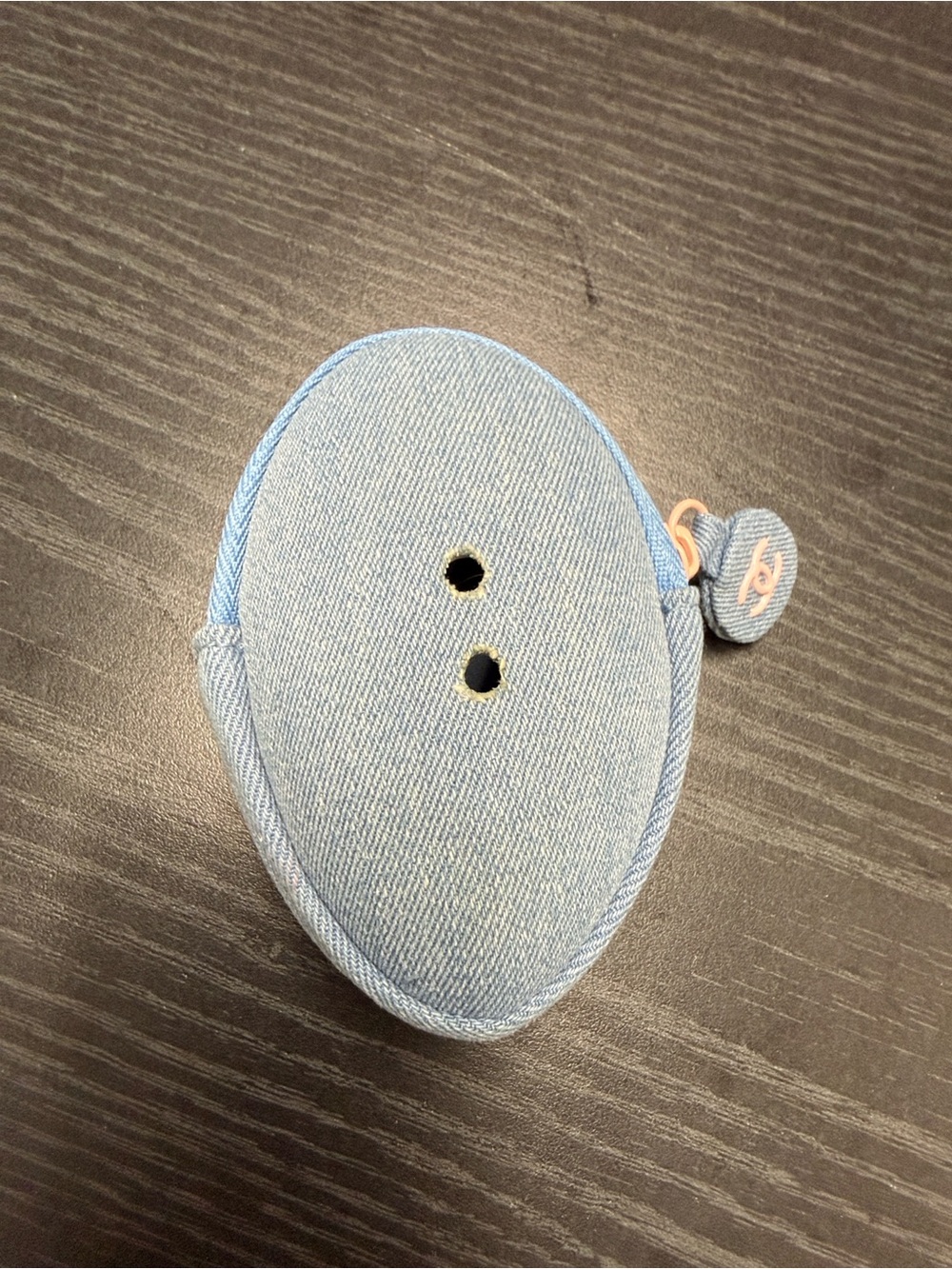 CHANEL Denim Blue Pouch with Pink Logo. - Picture 5 of 5